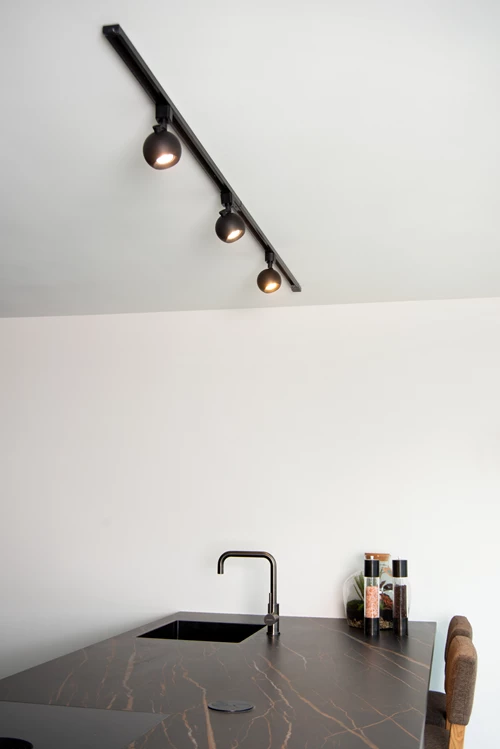 Lucide TRACK FAVORI Track spot - 1-circuit Track lighting system - 1xGU10 - Black (Extension) - atmosphere 2